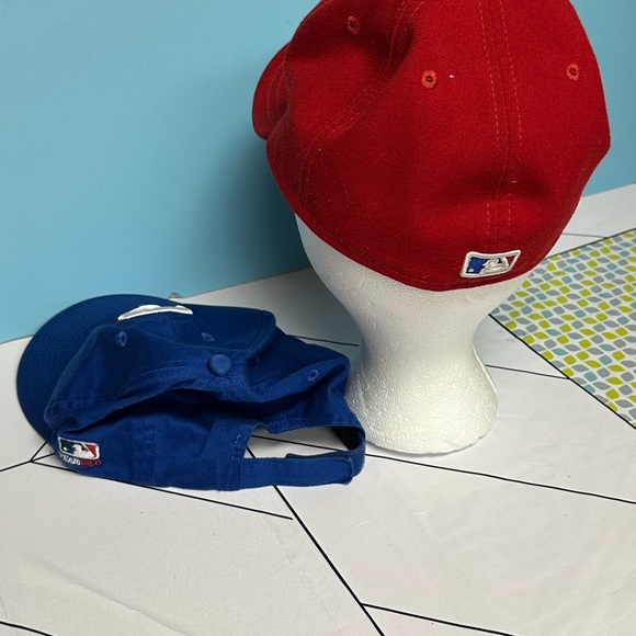 MLB Authentic Red Cap with embroidered T - Picture 3 of 9